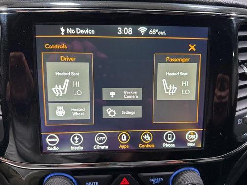 Diamond Black Crystal Pearlcoat 2019 Jeep Grand Cherokee Altitude