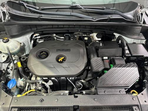 Molten Silver 2018 Hyundai TUCSON SE