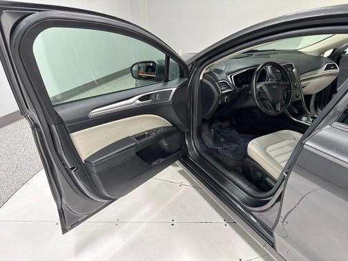 Magnetic 2018 Ford Fusion Hybrid S