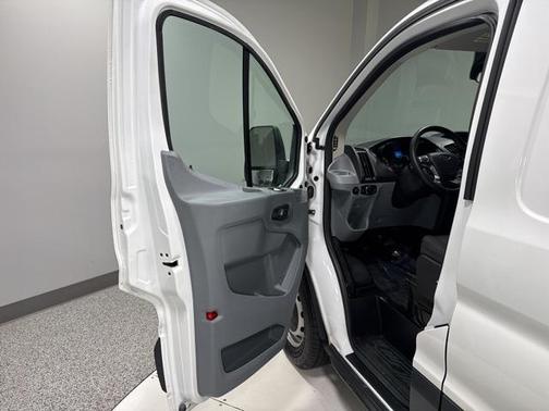 2016 Ford Transit-150 Base