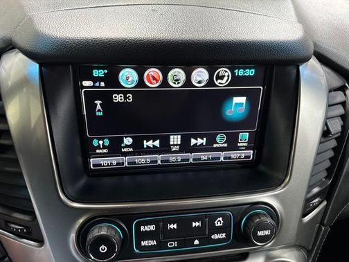 Pepperdust Metallic 2018 Chevrolet Suburban LS