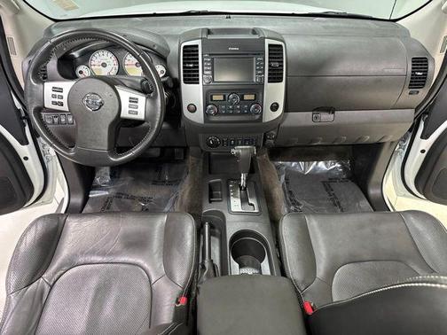 Glacier White 2017 Nissan Frontier PRO-4X
