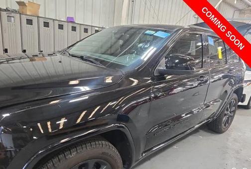 Diamond Black Crystal Pearlcoat 2018 Jeep Grand Cherokee Altitude