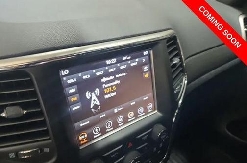 Diamond Black Crystal Pearlcoat 2018 Jeep Grand Cherokee Altitude