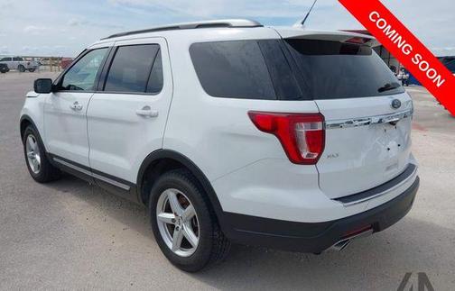 Oxford White 2018 Ford Explorer XLT