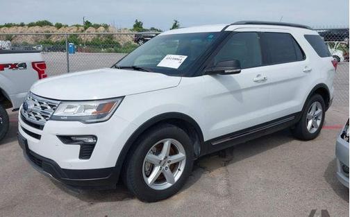 Oxford White 2018 Ford Explorer XLT