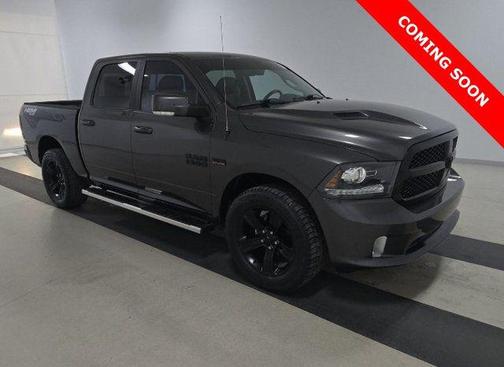 2017 RAM 1500 Night Crew Cab 4x4 5'7' Box
