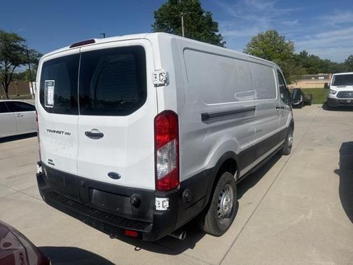 2022 Ford Transit-250 Base