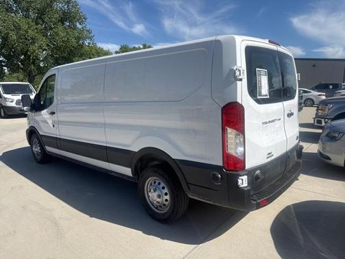 2022 Ford Transit-250 Base