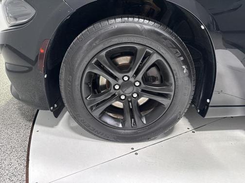 2016 Dodge Charger SE