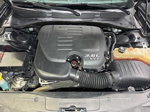 2016 Dodge Charger SE