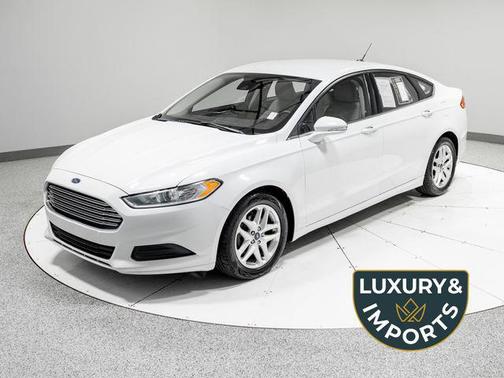 Oxford White 2016 Ford Fusion SE