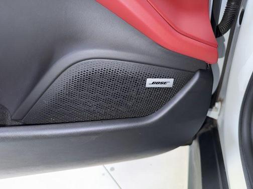 Carrara White Metallic 2022 Porsche Taycan 4S