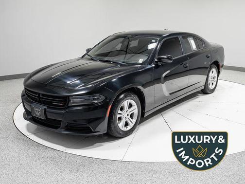 Pitch Black Clearcoat 2019 Dodge Charger SXT