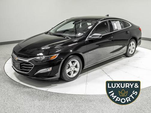 Mosaic Black Metallic 2019 Chevrolet Malibu 1LS