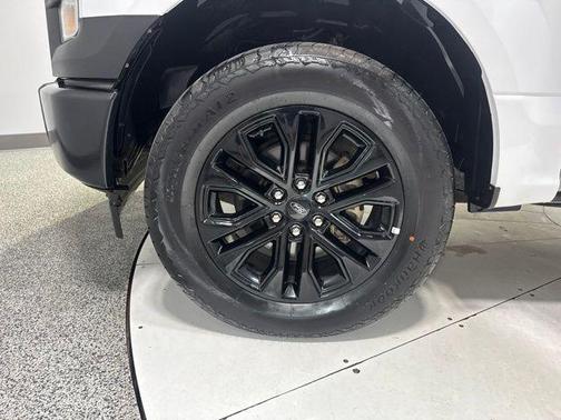 Oxford White 2017 Ford F-150 XL