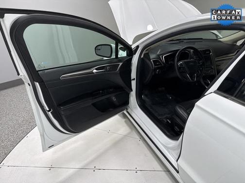 2018 Ford Fusion Energi SE Luxury