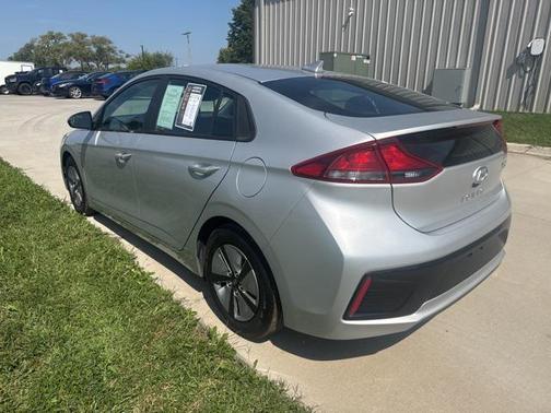 2019 Hyundai IONIQ Hybrid Blue