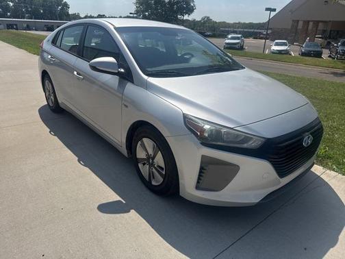 2019 Hyundai IONIQ Hybrid Blue