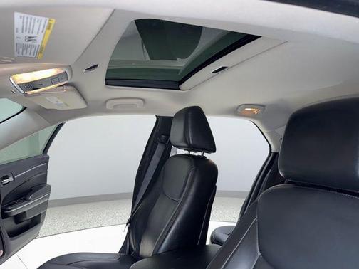 2015 Chrysler 300 Limited