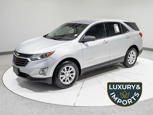 Silver Ice Metallic 2019 Chevrolet Equinox LS