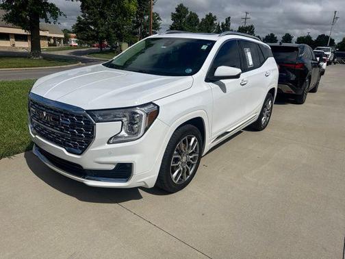 Summit White 2022 GMC Terrain Denali