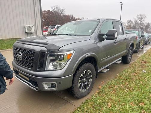 2018 Nissan Titan PRO-4X