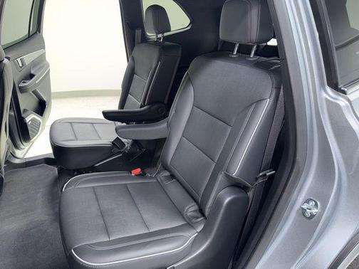 2025 Buick Enclave Preferred FWD