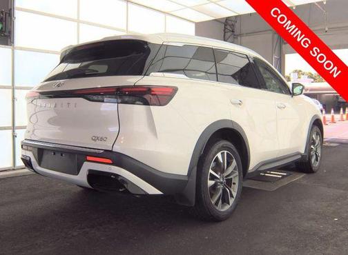 Majestic White 2023 INFINITI QX60 Luxe