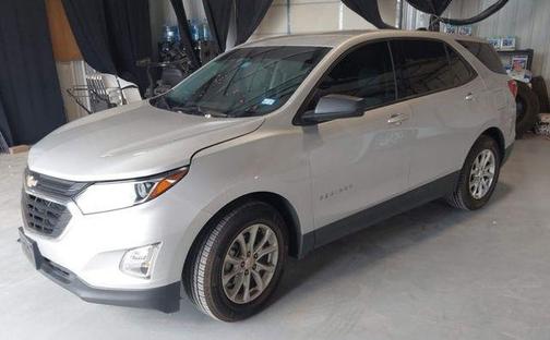 Silver Ice Metallic 2018 Chevrolet Equinox LS