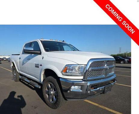 Bright White Clearcoat 2018 RAM 2500 Laramie Crew Cab 4x4 6'4' Box