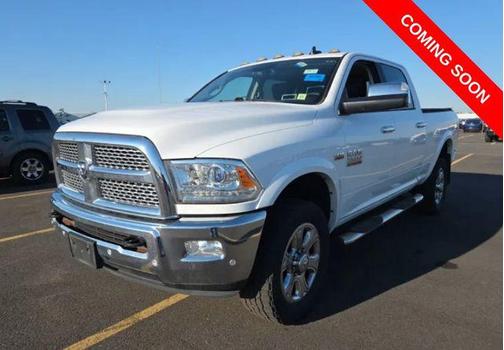 Bright White Clearcoat 2018 RAM 2500 Laramie Crew Cab 4x4 6'4' Box