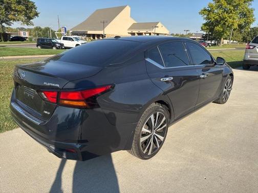 2021 Nissan Altima Platinum Intelligent AWD