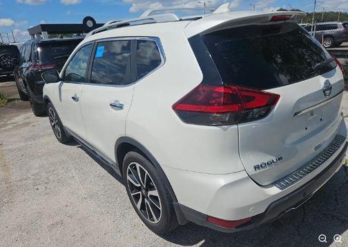 Pearl White Tricoat 2020 Nissan Rogue SL