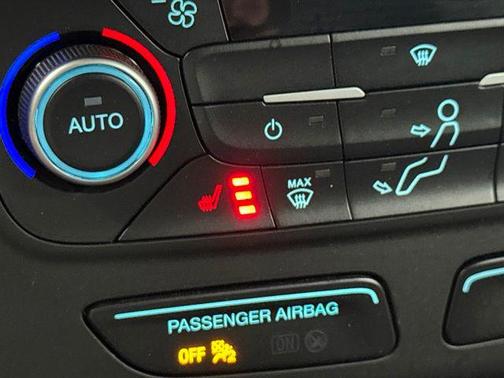 Black Metallic 2019 Ford Escape SE