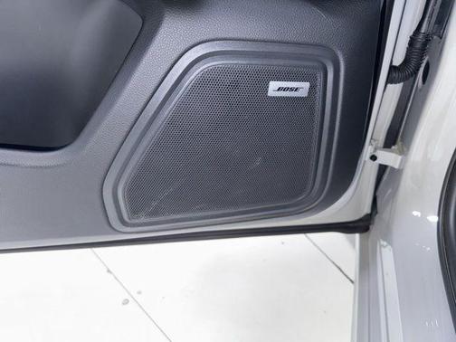 Chalk 2022 Porsche Macan Macan GTS