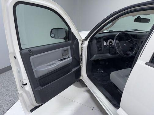 2009 Dodge Dakota ST Crew Cab