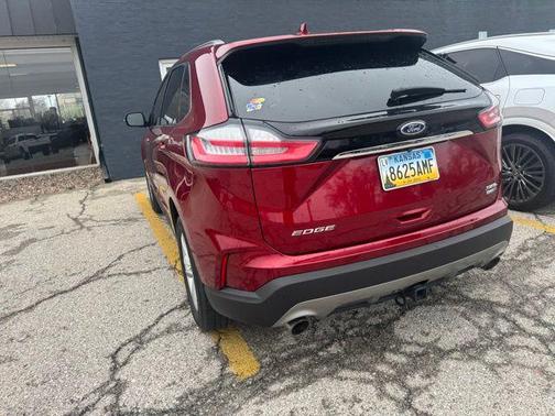 Ruby Red Metallic Tinted Clearcoat 2019 Ford Edge SEL