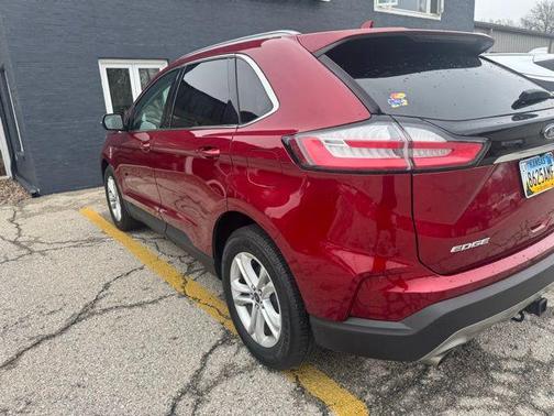 Ruby Red Metallic Tinted Clearcoat 2019 Ford Edge SEL