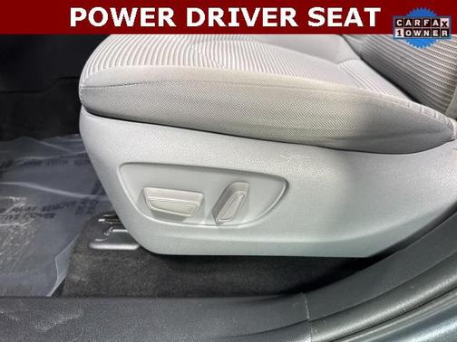 2020 Toyota Highlander LE