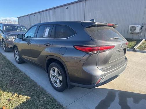 2020 Toyota Highlander LE