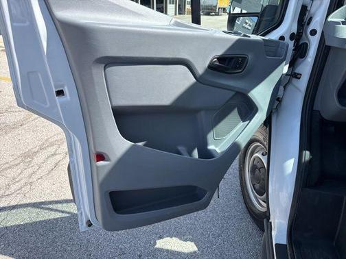 2017 Ford Transit-350 XL