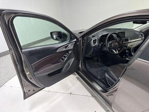 Titanium Flash Mica 2017 Mazda Mazda3 Touring