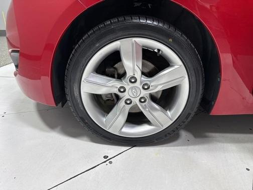 2013 Hyundai Veloster Base