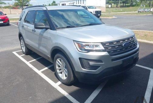 Ingot Silver Metallic 2017 Ford Explorer Base