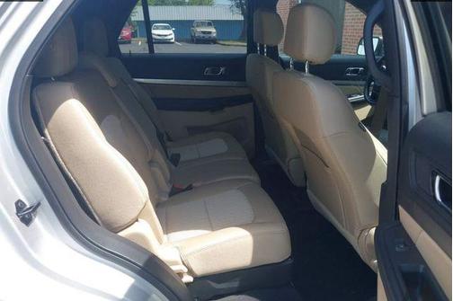 Ingot Silver Metallic 2017 Ford Explorer Base