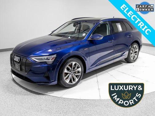 2021 Audi e-tron Premium Plus