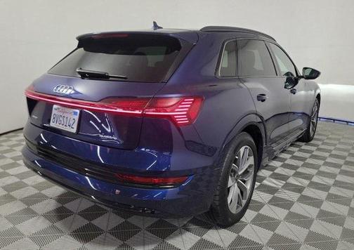 2021 Audi e-tron Premium Plus