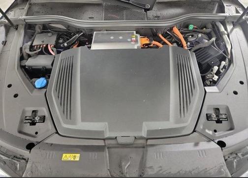 2021 Audi e-tron Premium Plus