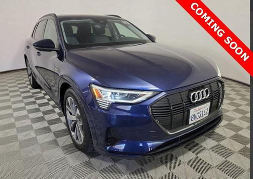 2021 Audi e-tron Premium Plus